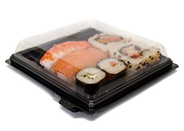  Food labeling sushi in plastic boxes