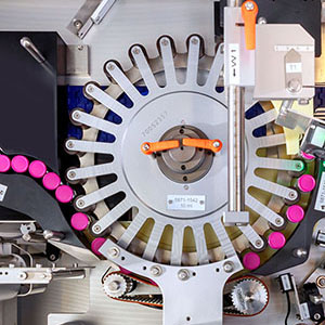 HERMA Vaccine labeling with rotary star
